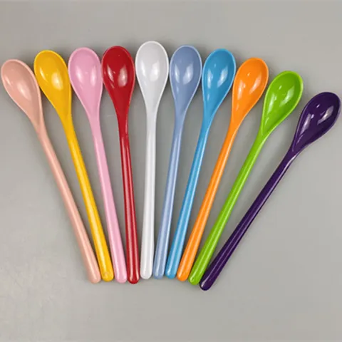 Cuillère à Long Manche en Mélamine pour Enfants Cuillère à Soupe en Plastique Colorée Vaisselle de Table pour Enfants