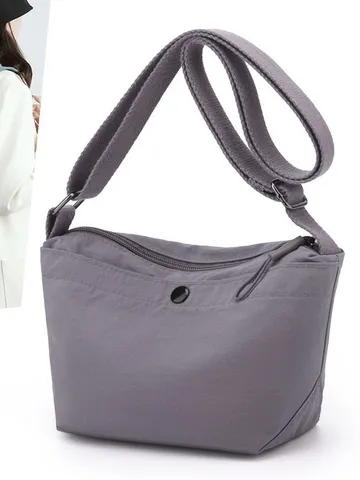 Women Fashion Nylon Crossbody Bag Lightweight Multi-Pocket Dumpling Bag Casual Adjustable Shoulder Bag Simple Half-Moon Bag