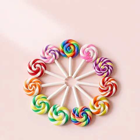 Simulierte Lutscher-Anhänger Fimo Spiralregenbogenmuster Für DIY-Bastelarbeiten Handyhüllen Kopfschmuck-Dekoration Handgefertigt