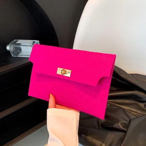 Bolso de Mano de Moda para Mujer Sobre de Fieltro con Patrón de Cocodrilo Elegante Bolso de Mano Street Style con Cierre de Metal