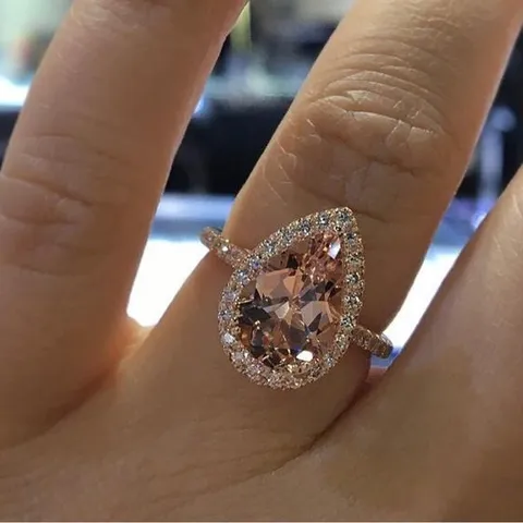 Luxury Alloy Rhinestone Teardrop Ring For Women Fashion Crystal Engagement Banquet Finger Jewelry Gift