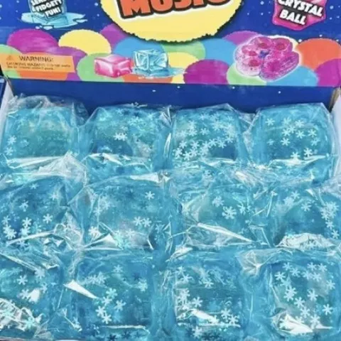 Quadratischer Eiswürfel Squishy Spielzeug Langsame Rückfederung Sensorischer Squeeze Ball Schneeflocke Glitzer Stressabbau Dekompression Spielzeug