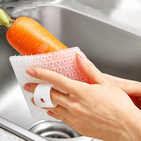 Multifunctional Silicone Fruit And Vegetable Cleaning Brush Kitchen Dish Washing Scrub Brush With Finger Ring Design