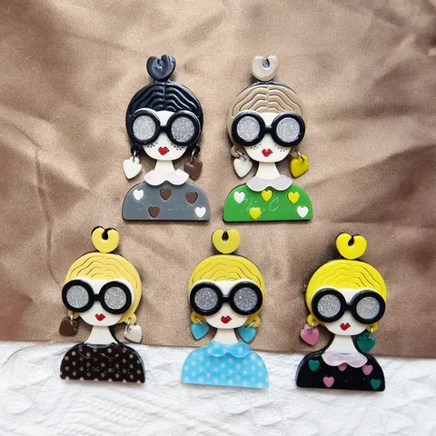 Cute Cartoon Girl Acrylic Brooch Sweet Style Fashion Lapel Pin Badge For Clothes Bags And Daily Accessories