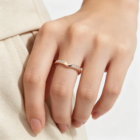 Bague Empilable Minimaliste en Acier Titane en Forme de V pour Femmes Bijoux en Strass Pavé Cadeau Or Argent Or Rose Noir Bleu