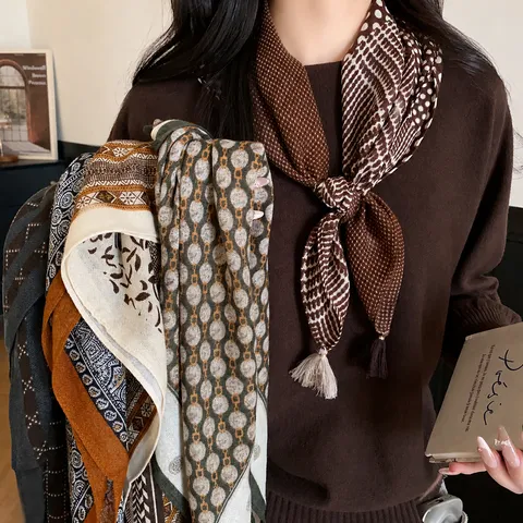 Vintage Cotton Paisley Scarf Necklace For Women Retro Ethnic Style Tassel Choker Handcrafted Fabric Neck Jewelry Accessory