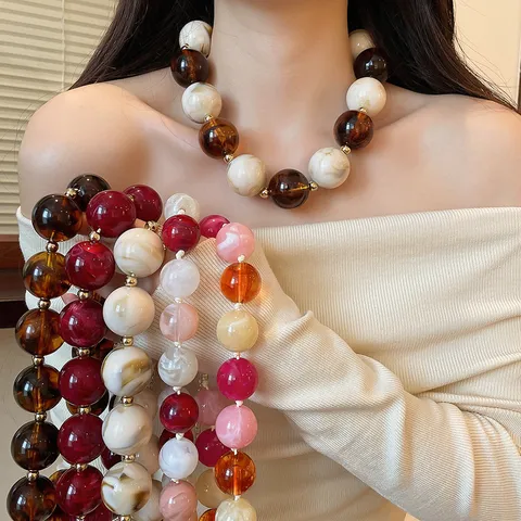 European Vintage Acrylic Chunky Necklace For Women Marble Ink Wash Pattern Round Beads Golden Spacer Clavicle Chain Fashion Neck Jewelry