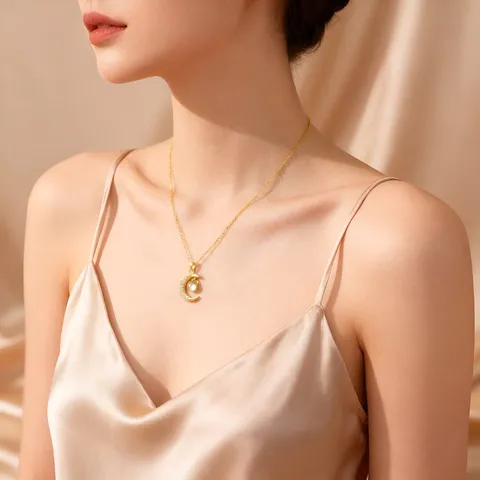 Luxury Copper Zirconia Projection Moon Heart Swan Pendant Necklace Gold Plated Clavicle Chain For Women Daily Jewelry Gift