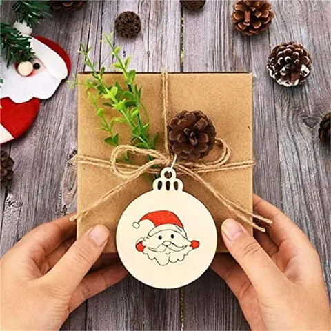 Christmas Crafts Christmas Tree Pendant Carved Wood Holiday Party Decoration Tag Home Decoration Props