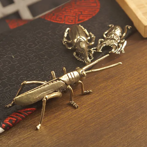 Retro Brass Insect Figurine Beetle Cricket Bee Mantis Scorpion Dragonfly Model For Desktop Home Decor Ornament