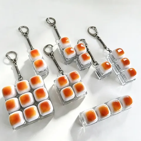 Kreatives Karamell Brot Form Tastaturschalter Fidget Spielzeug Leuchtet Auf RGB LED Clicker Schlüsselanhänger Stressabbau Büro Spielzeug ABS Plastik Tastenkappe