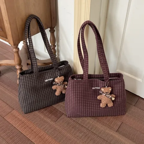 Vintage Checkered Tote Bag For Women Woolen Fabric Large Capacity Shoulder Handbag Retro Style Casual Commuter Bag