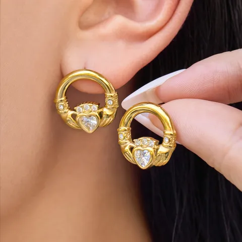 Orecchini a Cerchio Claddagh in Acciaio Inossidabile Vintage Placcati Oro Zirconia Mani Che Tengono il Cuore Gioielli da Donna Accessori Moda F1235