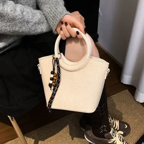 Retro PU Leather Woven Texture Bucket Bag For Women Fashion Ring Handle Shoulder Crossbody Bag With Wood Bead Tassel Charm
