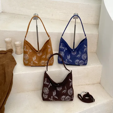 Bohemian Embroidery Tote Bag For Women Large Capacity Faux Suede PU Leather Shoulder Bag Casual Slouchy Bucket Bag Floral Embroidered Crossbody Bag