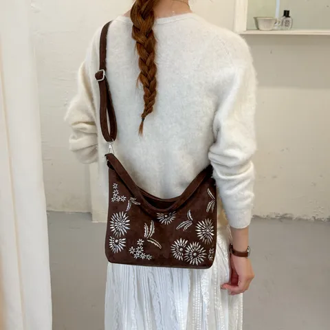 Bohemian Embroidery Tote Bag For Women Large Capacity Faux Suede PU Leather Shoulder Bag Casual Slouchy Bucket Bag Floral Embroidered Crossbody Bag
