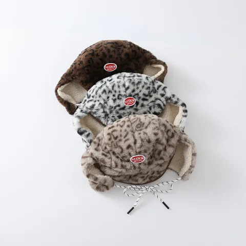 Chapeau Lei Feng en Peluche Chaude d'Hiver pour Enfants Avec Doublure en Polaire Sherpa Imprimé Léopard Dessin Animé Cache-Oreilles Chapeau Coupe-Vent pour Filles Garçons 3-8 Ans