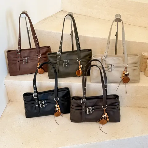 Dames Vintage PU Leren Okseltas High-End Niche Design Tote Bag Commuter Schoudertas Met Houten Kralen Hanger Kruissteek Patchwork Handtas