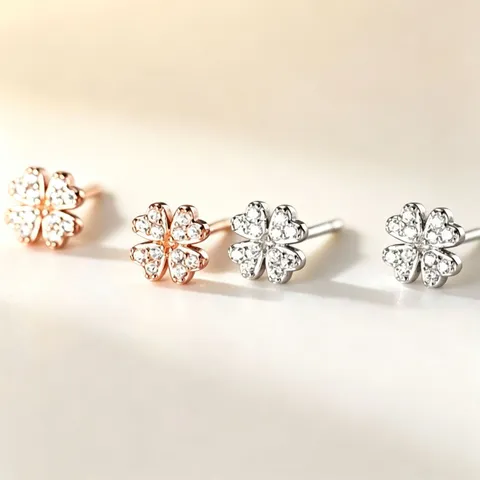 Boucles d'Oreilles Clous Trèfle à Quatre Feuilles en Argent Fin S999 pour Femmes Simple Élégant Incrusté de Zirconia Bijoux Floraux
