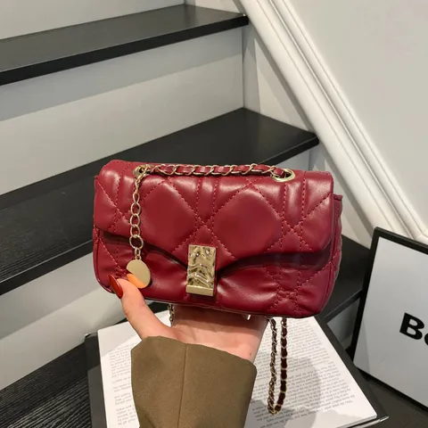 Bolso de Hombro Acolchado con Cadena para Mujer Bolso de Cuero PU Minimalista Bolso Cuadrado Pequeño a la Moda con Cierre de Pestillo Diario