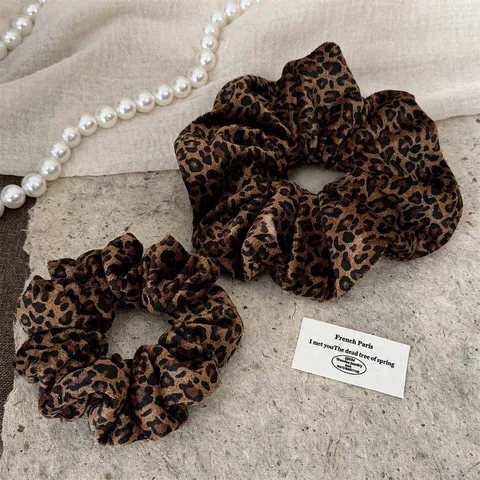Vintage Leopard Print Velvet Scrunchies High Elasticity Hair Ties For Women Large Hair Bands Fashion Hair Accessories For Ponytails