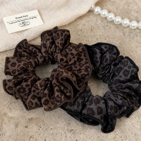 Leopard Print Overlocked Scrunchies Pleated Hair Ties Vintage Elastic Ponytail Holder Fabric Hair Rope For Women Hair Accessories