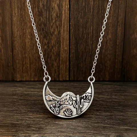 Collar con Colgante de Luna Creciente y Cactus en Relieve Estilo Western Aleación Plata Antigua Desierto Montaña Joyería Mujer