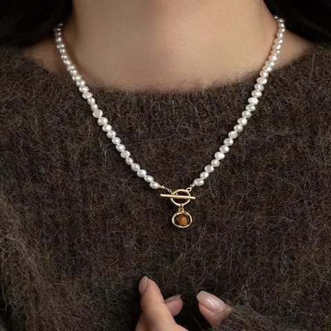 Collana di Perle d'Acqua Dolce Irregolari Barocche Ciondolo in Pietra Occhio di Tigre Fibbia OT Catena Intrecciata Gioielli per Donna