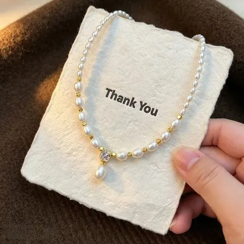 Collana con Pendente in Perla d'Acqua Dolce Da Donna Perla di Riso Sfumata Zirconia Quadrata Catena in Rame Placcato Oro Gioielli