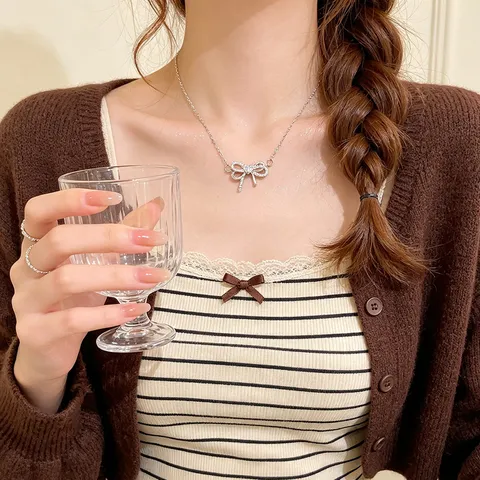 Exquisite Titanium Steel Bowknot Necklace For Women Fashion Zirconia Pendant Clavicle Chain Eco-Friendly Copper Jewelry Commuter Gift Silver