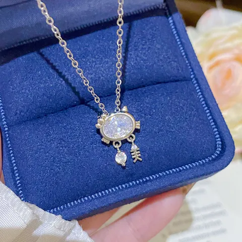Titanium Steel Copper Zirconia Cat Eating Fish Pendant Necklace For Women Cute Animal Choker Daily Lightweight Jewelry Accessory