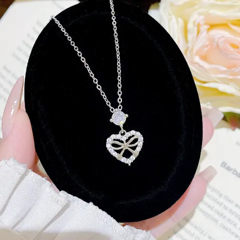 Sweet Stainless Steel Heart Pendant Necklace For Women Inlaid Zirconia Bowknot Design Elegant Daily Clavicle Chain Jewelry