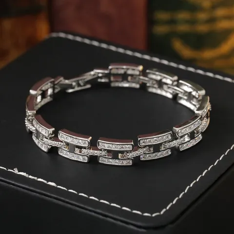 Luxus Kupfer Zirkonia H-Buchstabe Geometrisches Glied Armband High-End Baguetteschliff Zirkon Inlay Glänzender Schmuck Für Damen