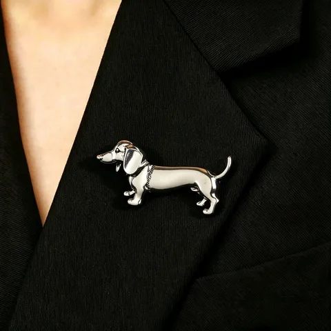 Vintage Alloy Dachshund Dog Brooch Personalized Animal Lapel Pin For Women ins Style Metal Puppy Breastpin Jewelry Accessory