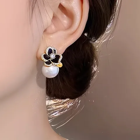 Luxury Retro Black Rose Flower Stud Earrings With Artificial Pearl Pave Rhinestone Enamel Camellia Design Alloy Earrings For Women