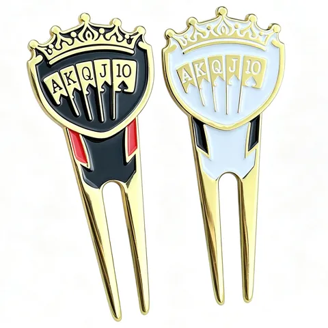 Relève-pitch de Golf Professionnel en Alliage de Zinc Motif Couronne Poker Outil de Réparation de Gazon Accessoires de Golf Cadeau pour Homme et Femme