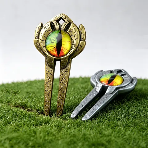 Relève-pitch Golf 3D Mauvais Œil Rétro en Alliage de Zinc Accessoire de Réparation avec Marqueur de Balle Magnétique Vintage