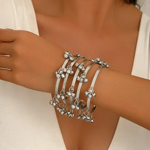 Set di Braccialetti a Campana Multistrato Vintage Bohémien per Donna Bracciali Impilabili in Lega Placcata Argento Retro