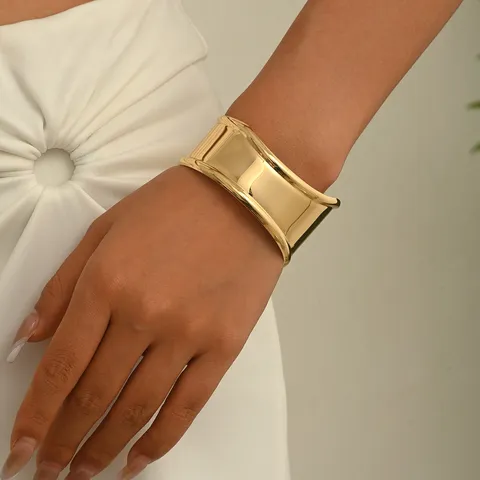 Bracciale Rigido Aperto Minimalista Oro Irregolare Aerodinamico per Donna Rame Galvanico Superficie a Specchio Bracciale a Banda Larga Gioielli Regalo