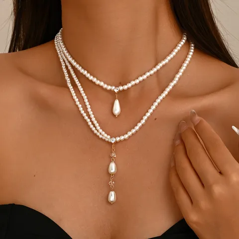 Elegante Collana di Perle Artificiali a Doppio Strato da Donna Francese Light Luxury Lega Strass Pendente a Nappa a Goccia d'Acqua