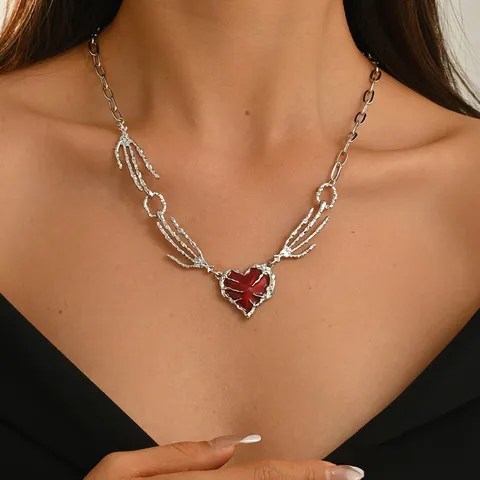 Collana con Ciondolo a Cuore Rosso Halloween Gotico per Donna Lega Mano Scheletrica Catena Grossa Dark Punk Gioielli Accessori