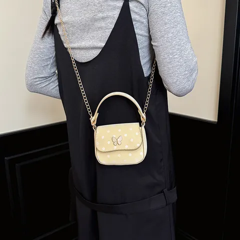 Petit Sac Carré en Cuir PU pour Femmes Décoration Papillon à Pois Sac à Main à Bandoulière à Chaîne à la Mode Design de Niche Style Coréen Mini Sac