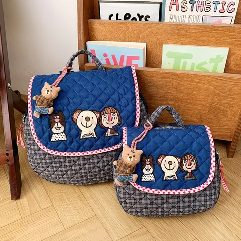Sac à Dos Matelassé Mignon pour Femmes Design de Niche en Tissu Écossais Sac d'École Individuel Sac à Main Tendance Avec Pendentif Ours Broderie de Dessin Animé