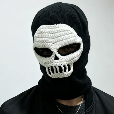 Cagoule de Crâne Lumineuse Halloween Masque en Tricot Fait Main au Crochet Bonnet Drôle Lumineux dans le Noir pour Adultes Fête Hiver