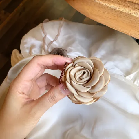 Elegant Camellia Rose Flower Hair Claw Clip For Women Handmade Satin Fabric Hair Accessories Half Tie Hair Shark Clip