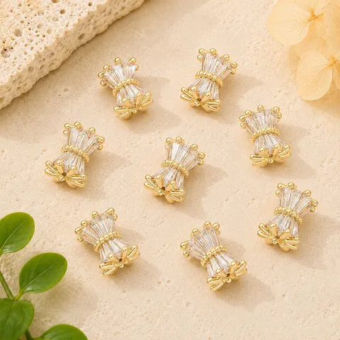 Perline Distanziatrici in Rame Placcato Oro Micro Pave Zirconia Perle Geometriche Cilindro a Papillon Per Fai Da Te Gioielli Braccialetto
