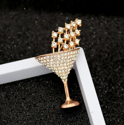 Spilla da Donna a Forma di Bicchiere da Cocktail con Strass in Lega di Zinco Creativa Spilla per Abbigliamento per Feste Banchetti Gioielli Eleganti