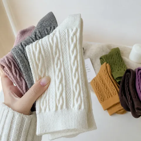 Women Winter Thick Warm Wool Blend Socks Twist Knitted Mid-calf Crew Socks Solid Color Soft Slouchy Daily Wear Socks
