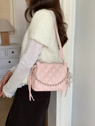 Women Quilted Chain Bucket Bag Elegant PU Leather Drawstring Crossbody Bag Commuter Handbag With Pearl Pendant Small Shoulder Bag