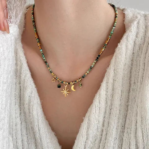 Collana di Perline in Pietra Naturale Multicolore Retrò Pendente Sole Stella Luna Collana in Acciaio al Titanio Placcato Oro Gioielli da Donna